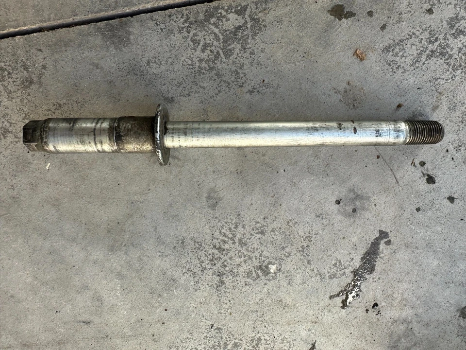 2000 SUZUKI MARAUDER VZ800 FRONT AXLE BOLT - Image 1 of 1
