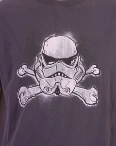 vintage 90s 00s Y2K Star Wars Stormtrooper T-Shirt Skull & Cross Bones SZ L - Picture 1 of 5