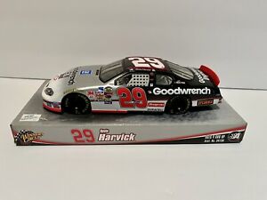 Die Cast Car Action #29 Kevin Harvick GM Goodwrench 2005 Monte Carlo 1:24