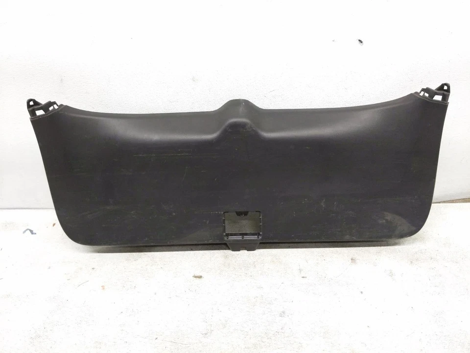 Tapicería interior de puerta levadiza trasera Honda Pilot 2016-2021 - El artículo tiene arañazos y rasguños Foto 1 de 4