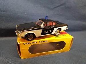 METOSUL PORTUGAL 1.43 VOLVO 1800 ""POLIS"" BLANCO Y NEGRO DÉCADA DE 1970 V. CASI COMO NUEVO EN CAJA - Imagen 1 de 9
