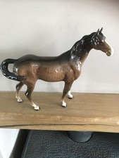 Beswick Brown Gloss Swish Tail Horse