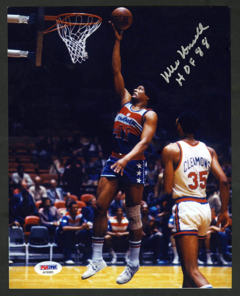 Wes Unseld SIGNED 8x10 Photo + HOF 88 Washington Bullets PSA/DNA AUTOGRAPHED - Image 1 of 1