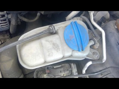 Botella depósito refrigerante motor Audi A5 2008-2012 Foto 1 de 4