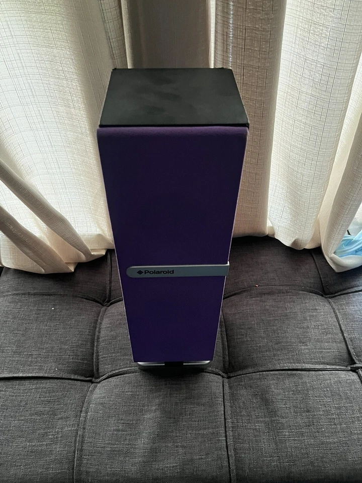 Alto-falante torre Bluetooth Polaroid, cor roxa, funciona - Imagem 1 de 4