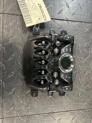 2011 - 2012 Mini Cooper Countryman painel de controle climático automático HAC e controles auxiliares - Imagem 1 de 2