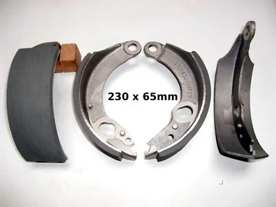 4 - Zapatas de freno traseras de acero adheridas Mercedes Benz Ponton 190 219 220 Series Foto 1 de 4