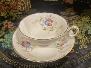 Royal Couldon Bone China Teacup Saucer Eugenie - Imagen 1 de 6