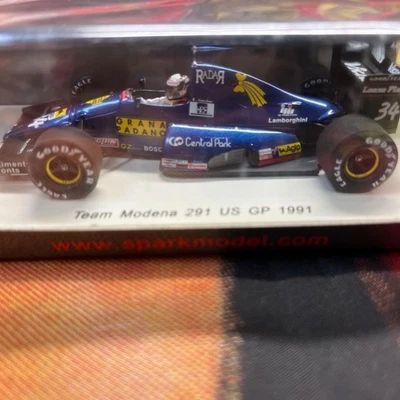 Modellino auto in miniatura pressofuso SPARK F1 Ferrari 291 Larini 1/43 - Immagine 1 di 3