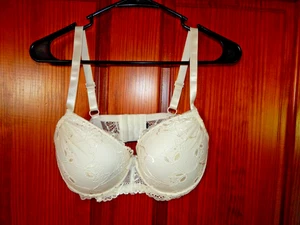 IVORY LACY BALCONETTE BRA, UNDERWIRE, MEDIUM LINING, SIZE 36 D, NWOT - Picture 1 of 3