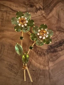 Atemberaubende Vintage goldfarbene orange weiß grüne Glas Blume Brosche Anstecknadel 3" - Bild 1 von 7