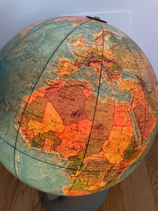 VINTAGE EARLY TO MID 1970s TERRESTRIAL GLOBE - Picture 1 of 11