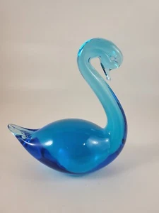 BLUE SWAN GLASS ART PAPER WEIGHT FIGURINE  5 1/2 TALL - Picture 1 of 7