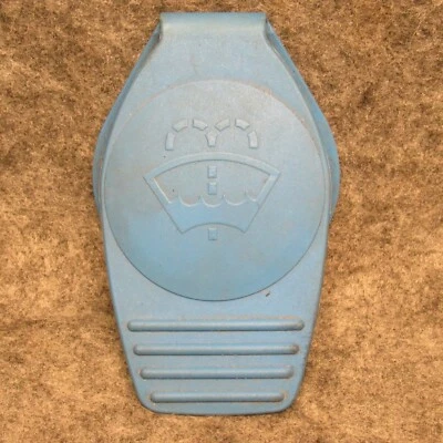 Крышка резервуара жидкости омывателя ветрового стекла 2001-2005 Volkswagen Passat от оригинального производителя 38570 - Изображение 1 из 2