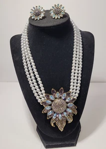 Heidi Daus Divine Miss Daisy Blue Pearl Crystal Flower Necklace   19" + Earrings - Picture 1 of 6