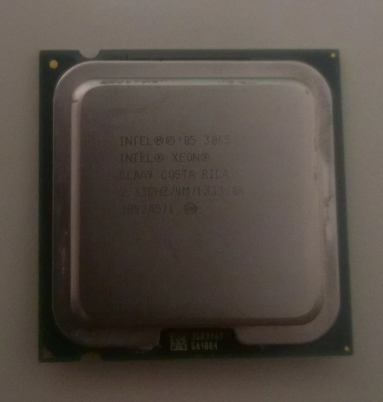 CPU 775 Intel Xeon Dual Core 3065 2.33 Ghz SLAA9 COSTA RICA - Immagine 1 di 1