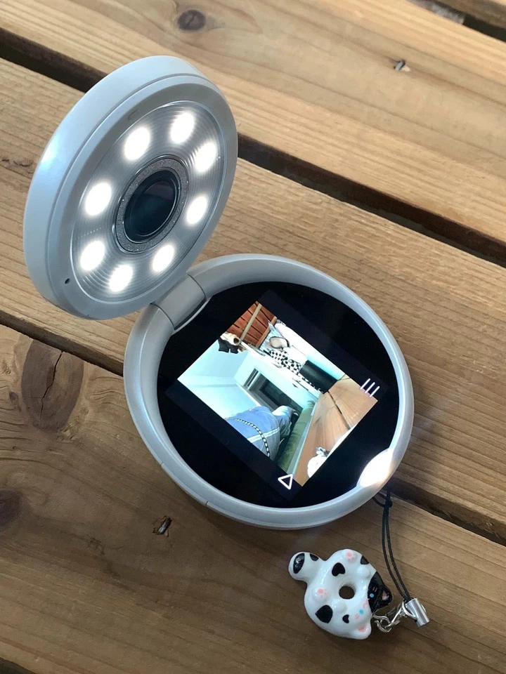 Cámara digital de belleza Casio Exilim TR MINI TR-M10 TR-M11 mini selfie 90-95 % Foto 1 de 4