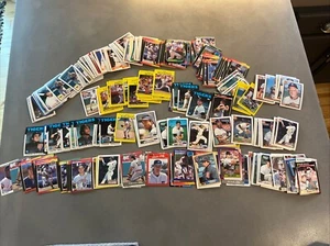 Caja de tarjetas de béisbol de los Tigres de Detroit en su mayoría comunes MLB #300 - Imagen 1 de 11
