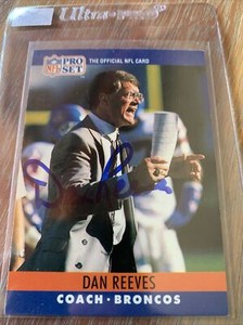 Dan Reeves AUTOGRAPHED SIGNED AUTO FOOTBALL CARD HOF