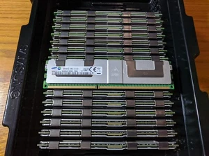 Samsung 32gb PC3-14900L 4Rx4 ECC Memory LRDIMM DDR3 M386B4G70DM0-CMA - Picture 1 of 3