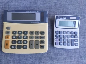 2 X Canon LS-82Z And Ws 200 Calculator Handheld 8 Digit LCD Compact Portable - Picture 1 of 5