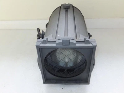 SELECON RAMA 150 6" PC 5-60 ZOOM SPOT LIGHT LIGHTING STAGE THEATRE THEATRICAL - Image 1 of 4