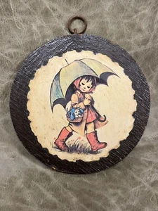 VINTAGE MIDCENTURY HUMMEL REGENSCHIRM MÄDCHEN DECOUPAGE PLAKETTE - Bild 1 von 2