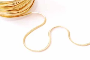 Cadena espina de arenque | chapada en oro 18K sobre latón | gruesa serpiente plana chai en capas - Imagen 1 de 3