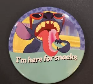 I’m Here For Snacks STITCH DISNEY Pin Button 3” - NOS #17 - Bild 1 von 3
