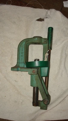 Prensa de recarga de una sola etapa RCBS usada sin precio base Foto 1 de 4