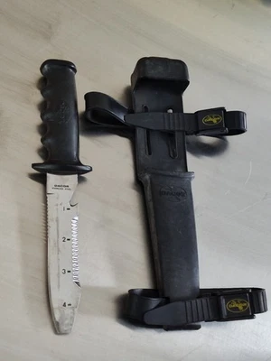 Cuchillo de buceo de acero inoxidable Dacor punta roma de 4 pulgadas con funda y correa para la pierna Foto 1 de 4