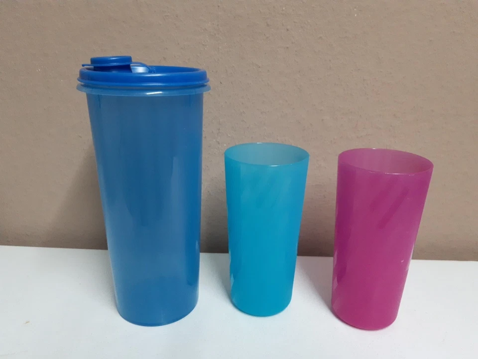 Tupperware Wassermax 1 l + 2 Becher - Bild 1 von 1