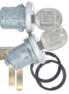 Pair of Door Locks for G.M; 1970-1997 w/ Keys. GM Logo G/P Sorensen # LC-307 - Picture 1 of 1