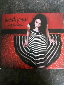 Norah Jones Not Too Late 2006 Music CD Good Condition - Picture 1 of 2