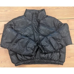 Zara schwarze Kunstleder Steppjacke Cropped Steppkragen groß - Bild 1 von 6