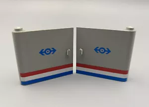 LEGO grau Zugtür PAAR 1 x 5 x 4 mit rot/weiß/blauem Streifen - Metroliner #4558 - Bild 1 von 3