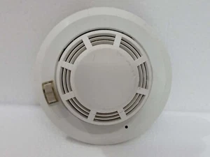 CERBERUS F600 ART.NO. 246990 SMOKE DETECTOR - Picture 1 of 6
