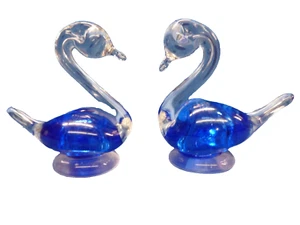 2 Swans with Controlled Bubble Paperweight Vintage Blown Art Glass Figurine - Picture 1 of 6