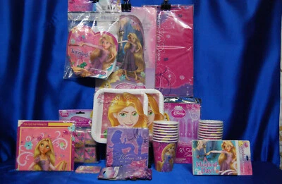 Juego de fiesta enredada # 14 centro de mesa Rapunzel mantel pancarta tazas platos Foto 1 de 4