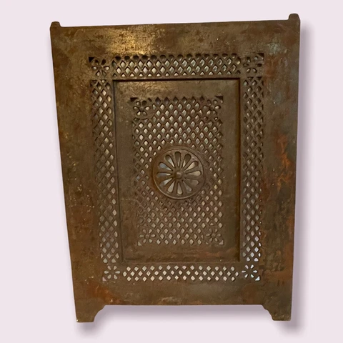 Heavy ORNATE ANTIQUE CAST IRON FIREPLACE COVER VENT DOOR 26 3/4” X 20 3/8” Cover