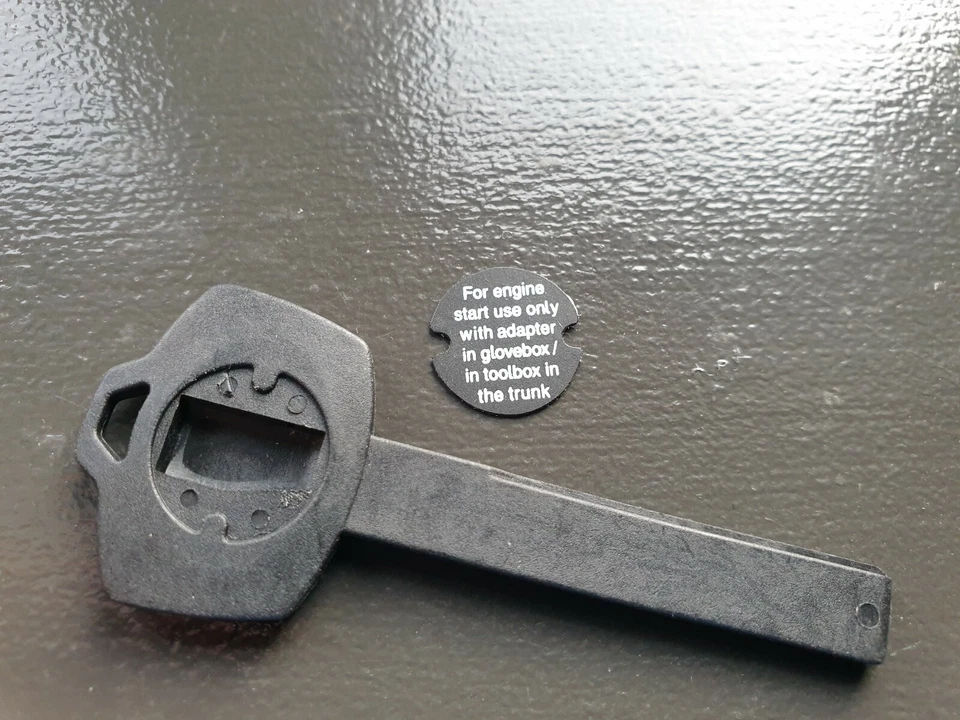 FOR BMW X5 X3 Z4X6 EWS 3 & 2 LAND ROVER PLASTIC UNCUT KEY BLANK  - Image 1 of 1