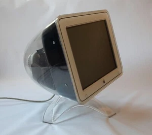 Apple 17" Studio Display CRT (ADC) ( M7768 ) - Afbeelding 1 van 7