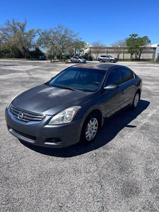 2012 Nissan Altima BASE - Picture 1 of 12