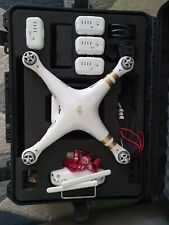 Drone DJI phantom 3 Pro + 4 batteries + valise de transport étanche