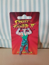 Guile-Street Fighter 2 II BROOCH LAPEL PIN BADGE CAPCOM 1991 collector's item