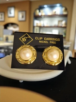 Ohrklipps mit Zierstein und Gold Verzierung  - Bild 1 von 3