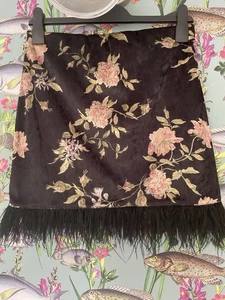 Star Casual Stretch Samt schwarz gemustert via getrimmt Minirock Gr. L/12 - Bild 1 von 7