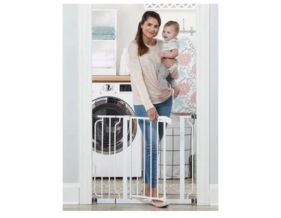 Regalo Easy Step Metal Walk Thru Gate, White, Fits Spaces between 29" to 37.5"