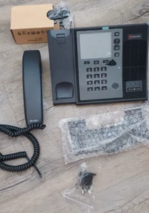 Téléphone IP Polycom CX600 avec chargeur - Zdjęcie 1 z 2