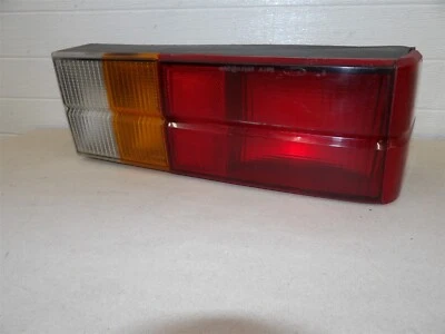 LÁMPARA LUZ TRASERA LADO PASAJERO DERECHO FORD ESCORT 1981-1985 HATCHBACK  Foto 1 de 4